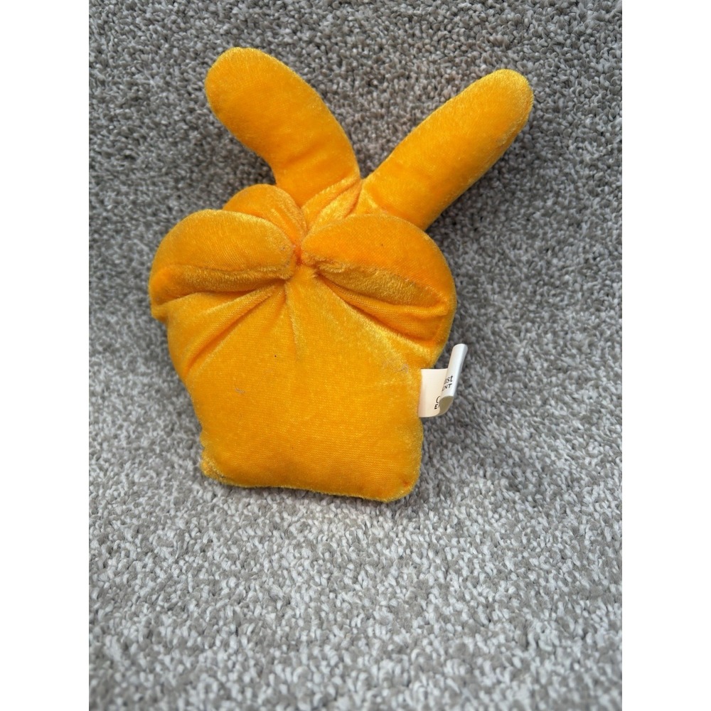 Peace Sign Hand Plush Yellow Two Fingers‎ Coast To Coast Entertainment 6" Arcade